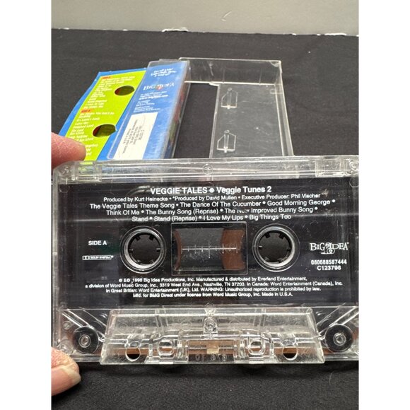 Veggie Tunes & Veggie Tunes 2 Cassette Tape Set - Picture 7 of 8